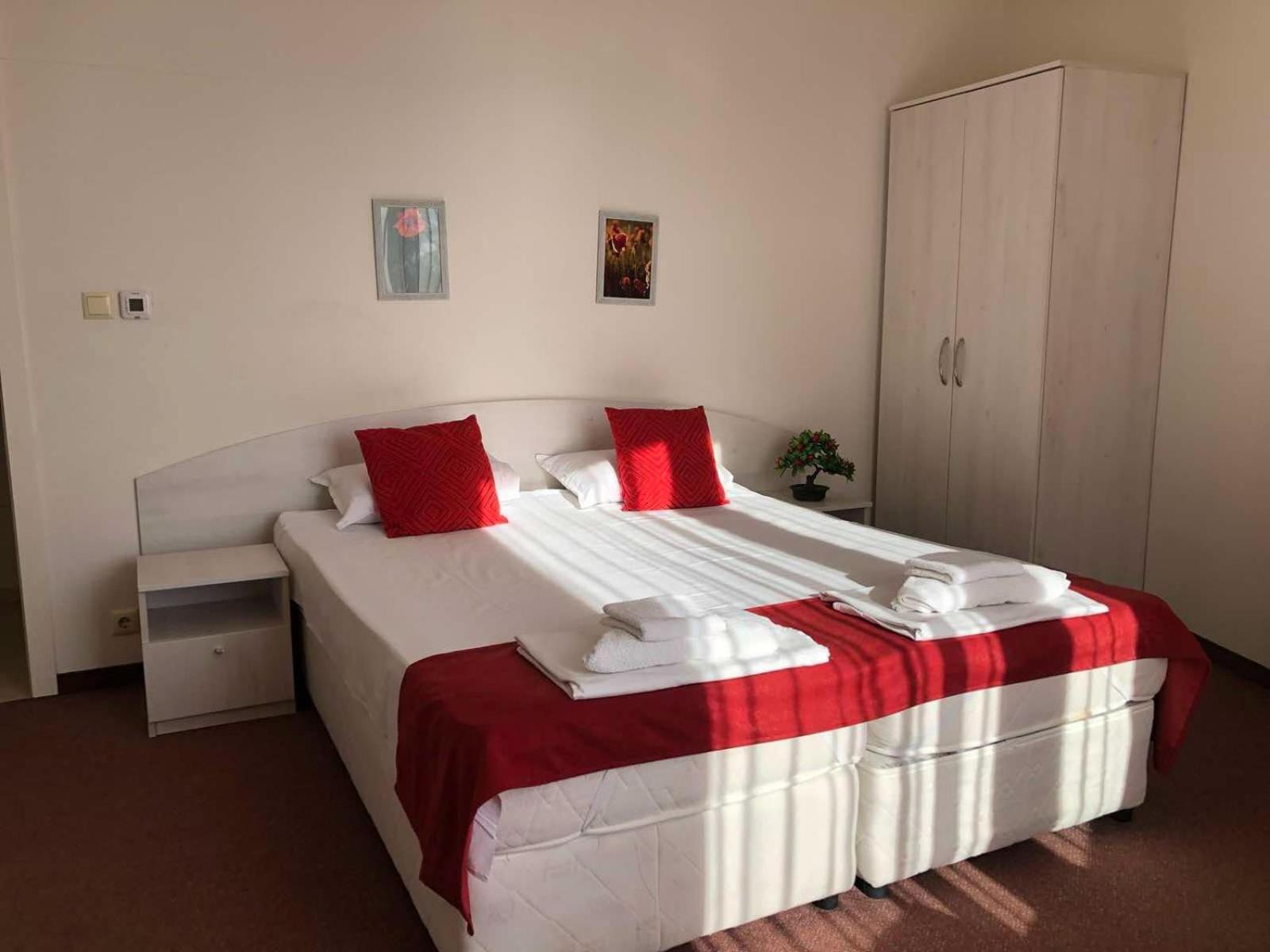 Complex Pika Hotel Golden Sands Ruang foto
